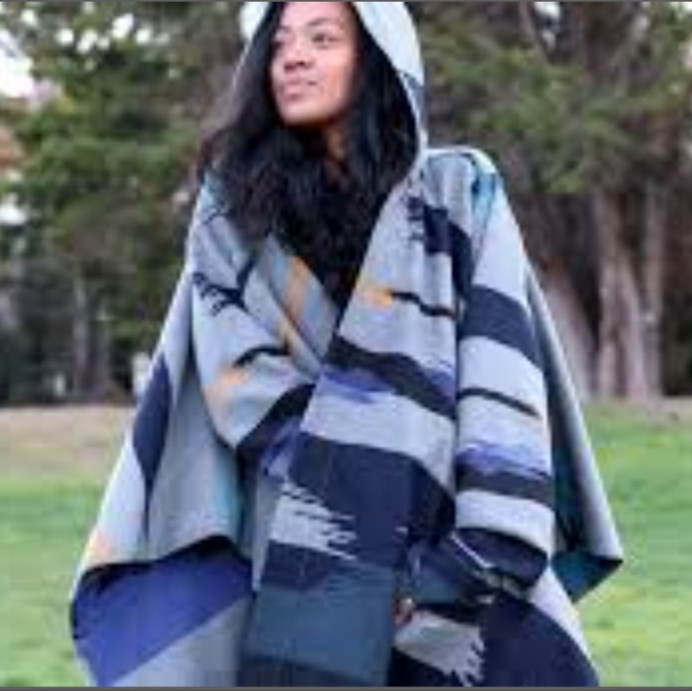Betabrand Poncho